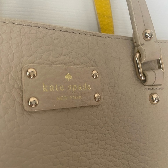 Kate Spade Grove Court Michelle pebbled leather tan yellow expanding tote bag - Picture 2 of 16